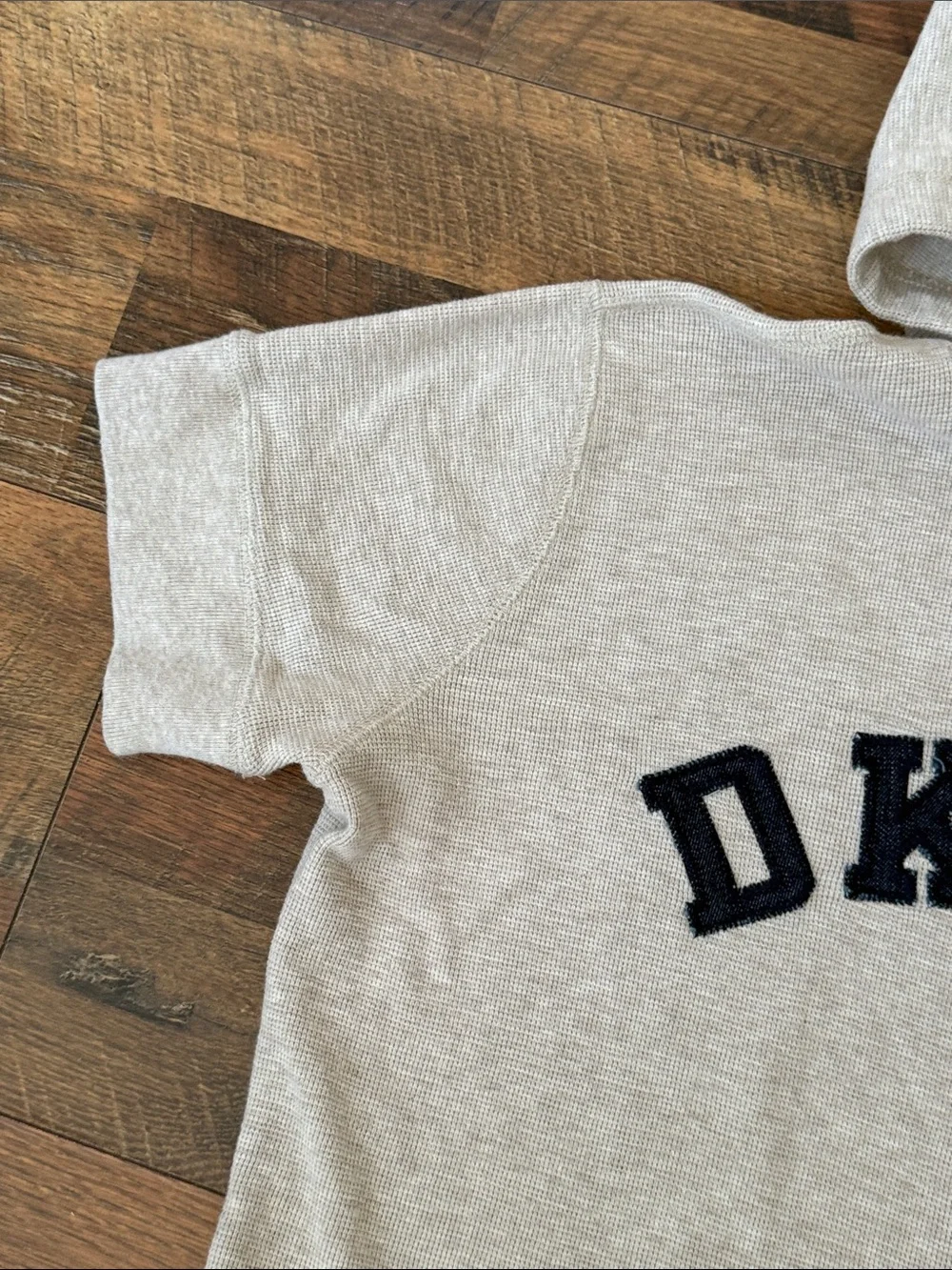 DKNY Active Oatmeal Short Sleeve Zip Hoodie XL Y2K Varsity Logo